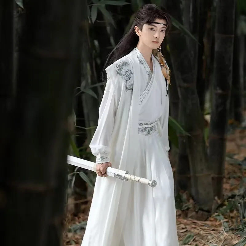 Plus ขนาด 3XL Hanfu ผู้ชาย Carnival และฮาโลวีนคอสเพลย์เครื่องแต่งกายจีนโบราณ Hanfu Black & White เย็บปักถักร้อย Hanfu ผู้หญิงขนาดใหญ่ขนาด