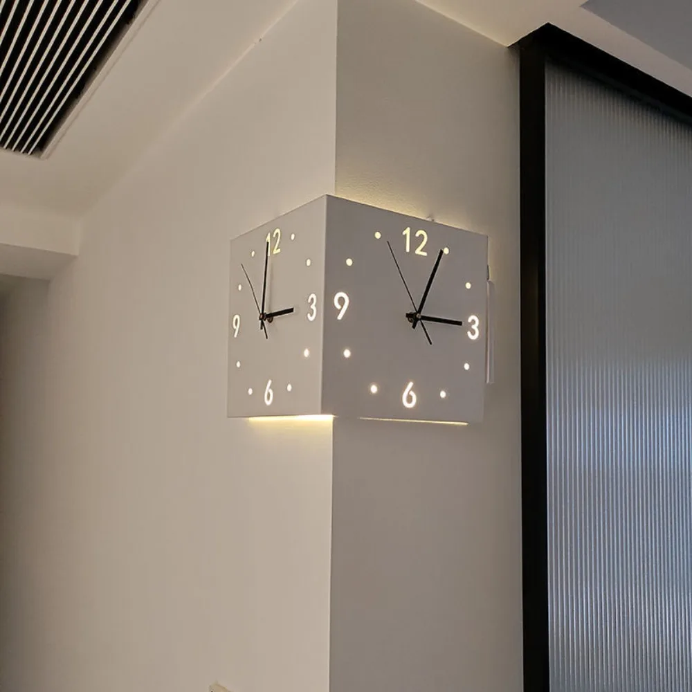 

Modern style, fashion, simplicity, steel corners, digital hollowing, mute, two-sided wall clocks, no punching decoration.