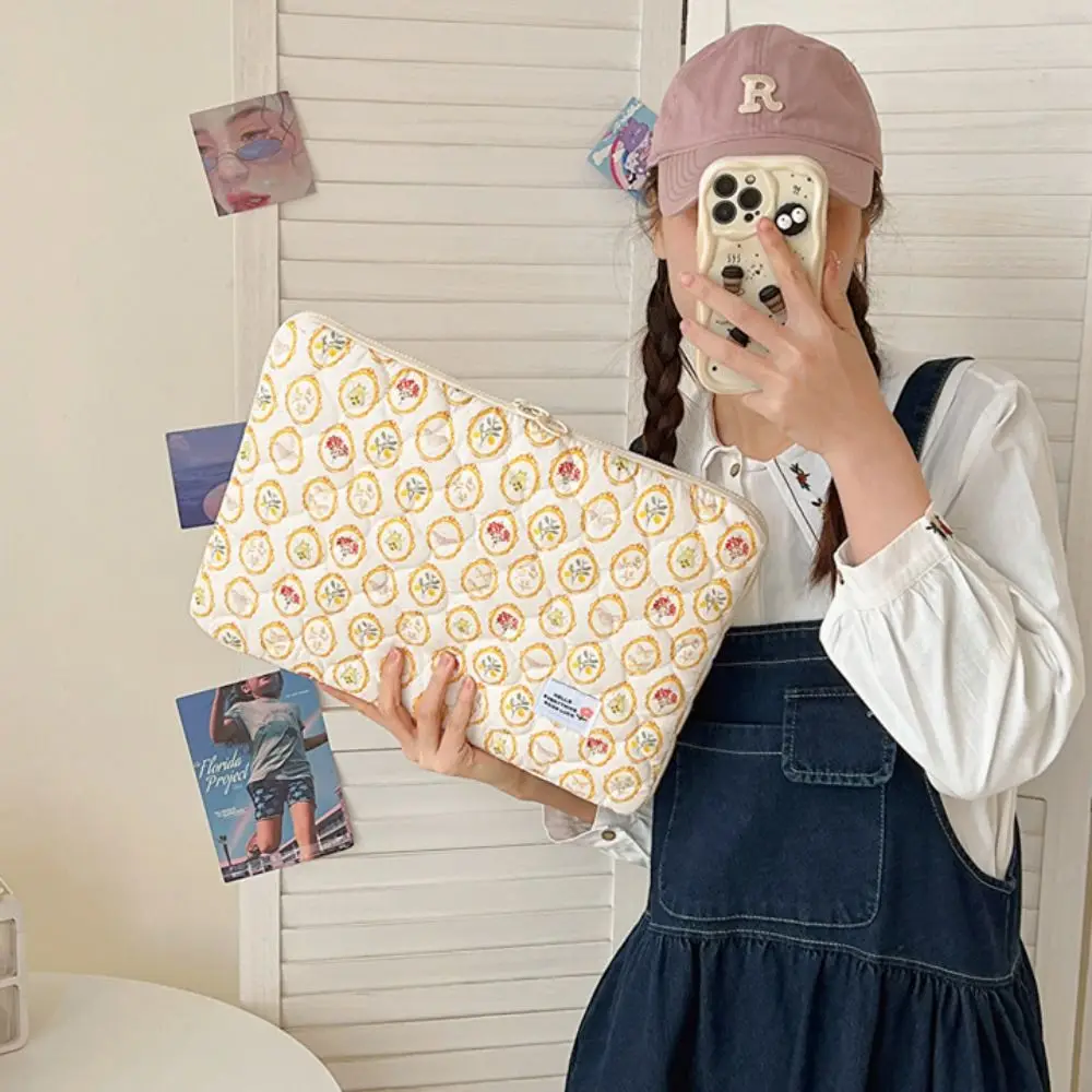 

Cute Puffy Tablet Protective Case Large Capacity Lightweight Tablet Sleeve Bag Embroidered Laptop Notebook Case Work