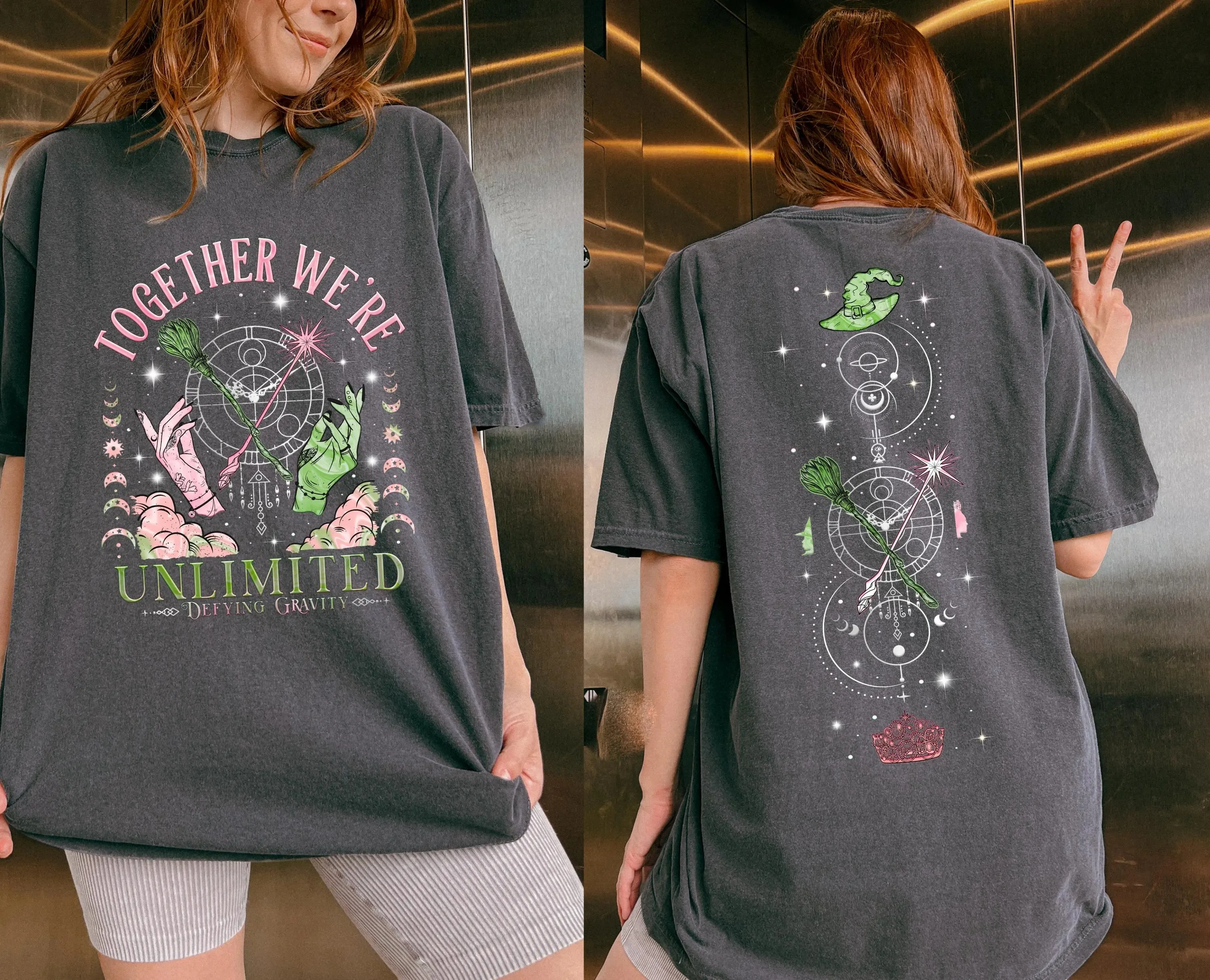 معًا، قميص We’re Unlimited، قميص Defy Gravity، هدية Wicked Witchcore، قميص Wicca باللون الوردي والأخضر، ملابس معالج الفيلم