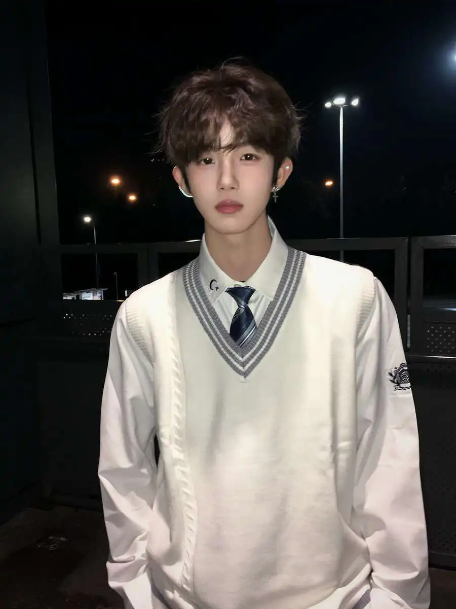 4pcs School uniform suit college Suzuki school uniform JK DK men's and women's class uniform sweater vest jacket