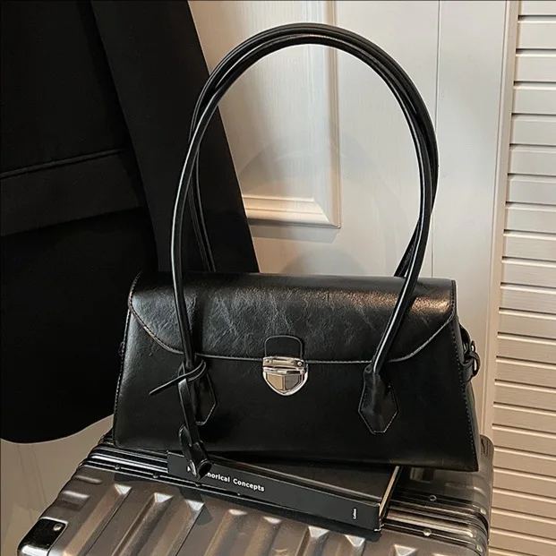 

2025 A/W Vintage Womens Underarm Bag, Genuine Leather Multi-way Shoulder Crossbody Purse, Retro Chic Large Capacity Tote