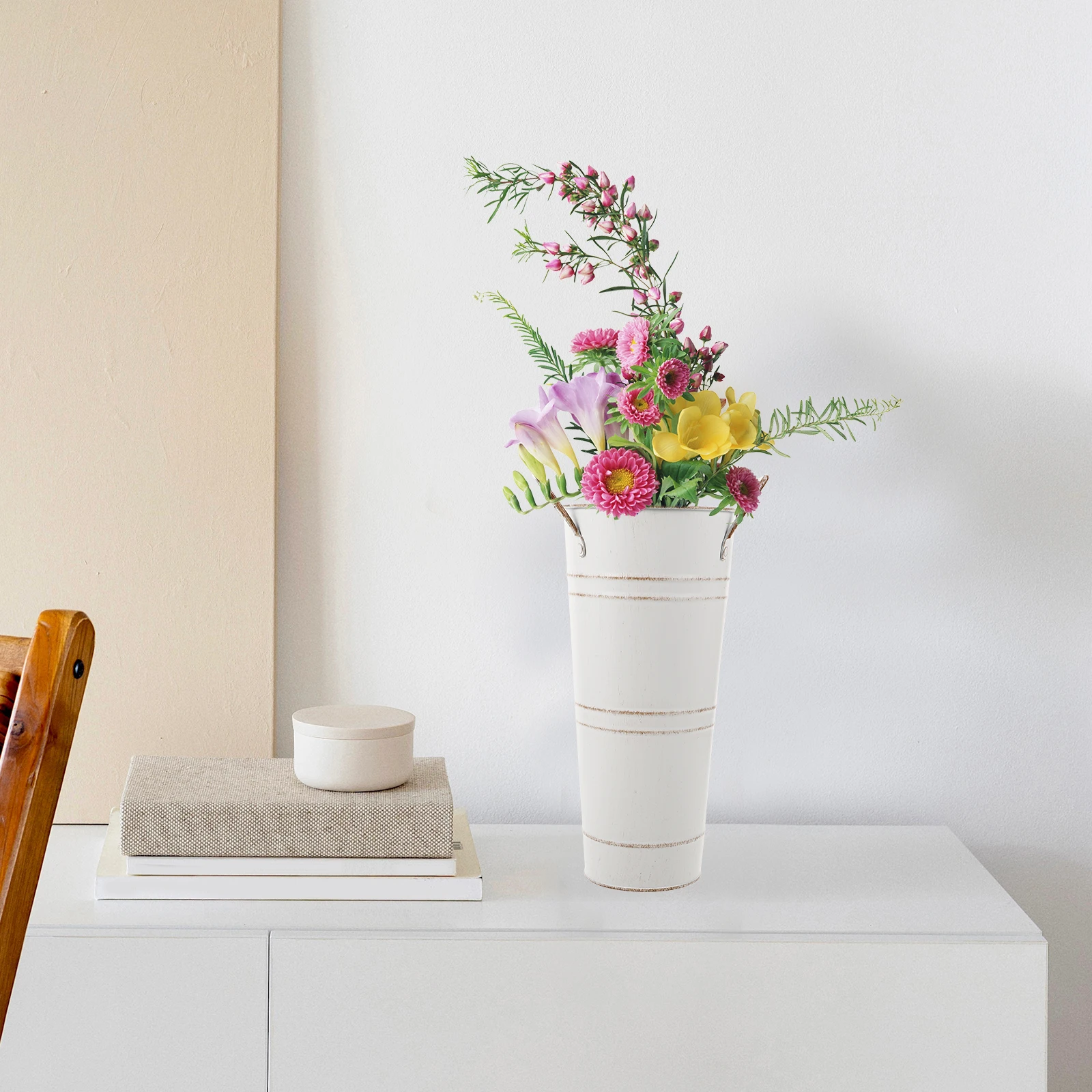 

Retro Tin Bucket Iron Vase Flower Display Vintage Decor Metal Flowerpot Home Holder