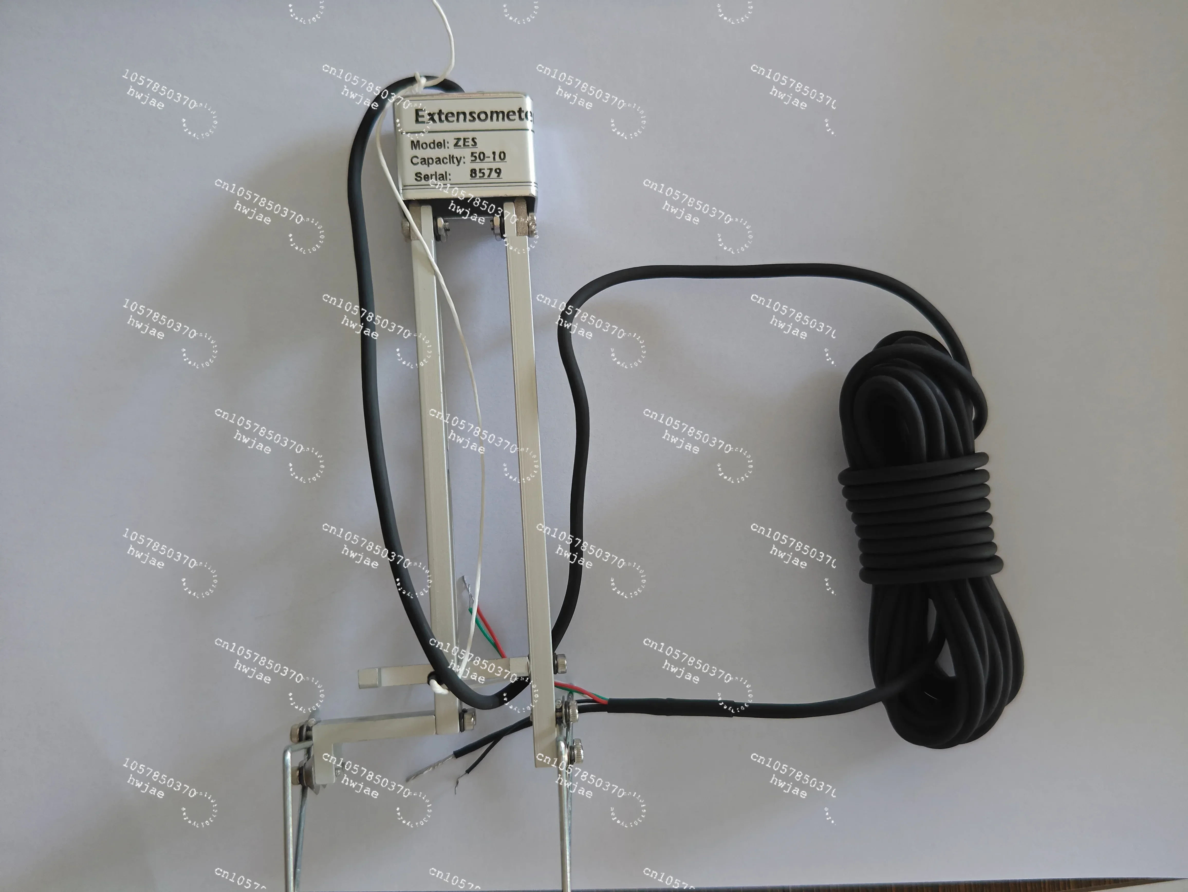 Electronic Extensometer for Tensile Testing Machine