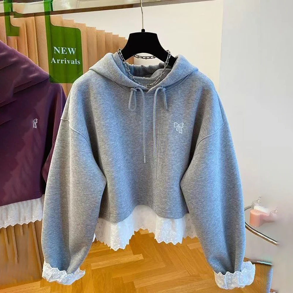 Felpe con cappuccio patchwork con orlo in pizzo per donna 2025 Nuovo pullover con cappuccio con coulisse allentata casual Top autunnali Felpe finte in due pezzi