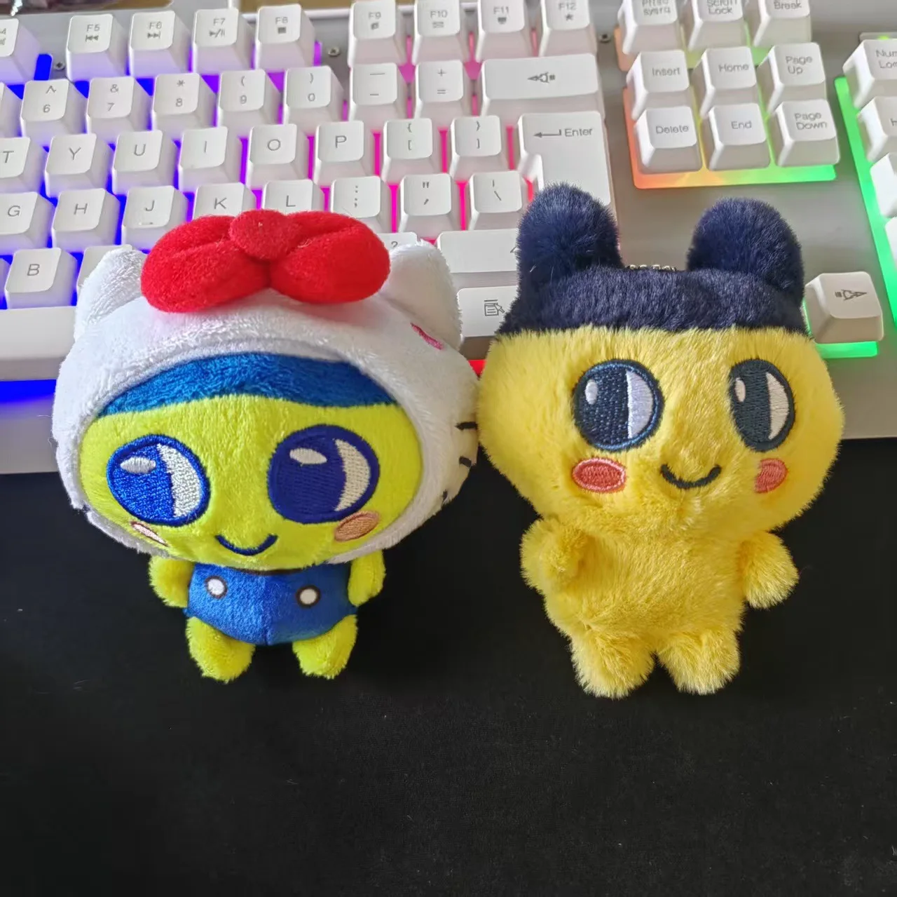Tamagotchi Mimitchi Mametchi llavero relleno de felpa mascotas electrónicas muñeca colgante chica bolsa cremallera decoración colgante juguete para regalo