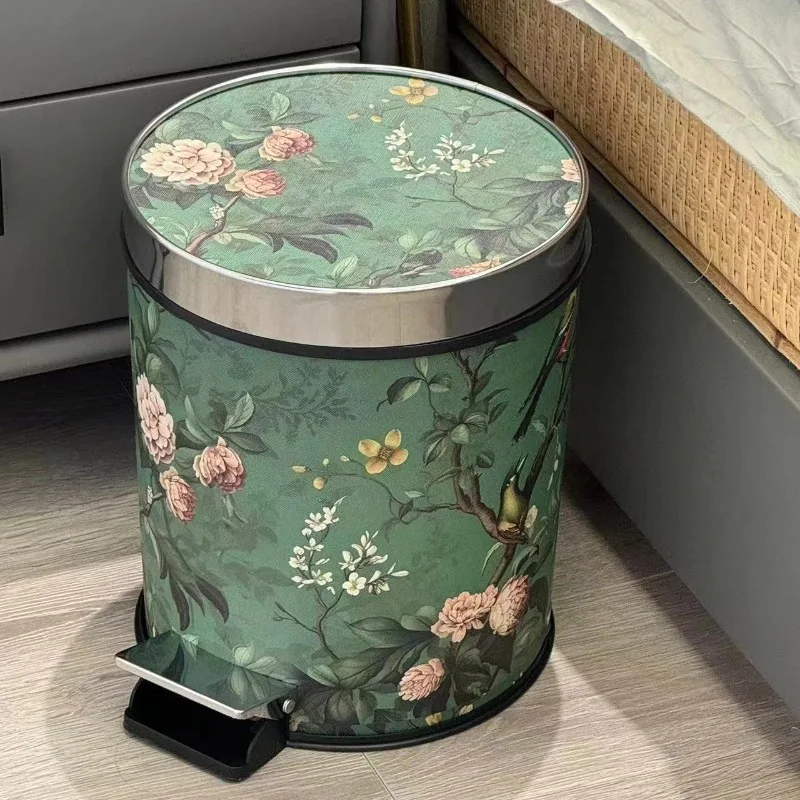 【High-end Foot Trash Can with Lid】Large capacity vintage leather thickened flower trash can with handle lining