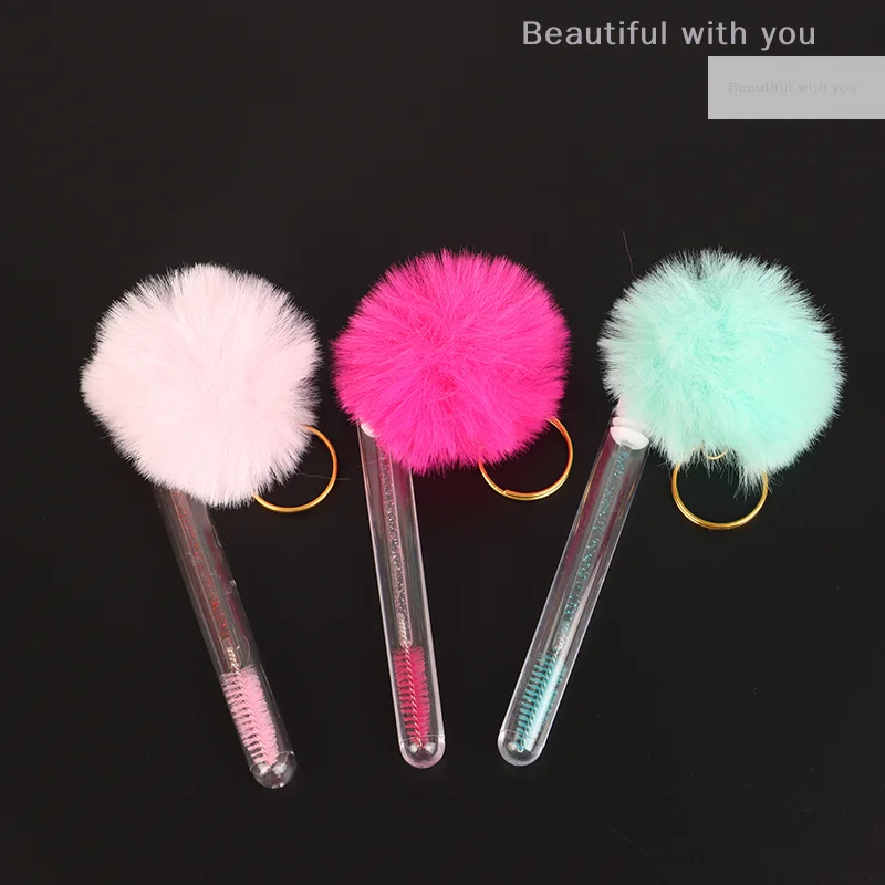 Brosse à cils en tube avec porte-clés doré, boule de pompons en fourrure moelleuse, extension de cils, pinceau de maquillage, peigne pour les yeux, outils de beauté, 1PC