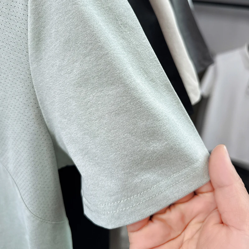 Luxuriöses Herren-Kurzarm-Poloshirt mit Revers-Knopfleiste, Musterdruck, Atmungsaktiv, Sportlich, Sommer-Neuheit, Vielseitiges Freizeit-T-Shirt für Männer – Detail 9