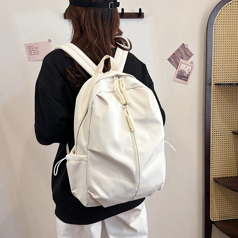Solid Color Large Capacity Student Backpacks Nylon Zipper 2025 New Hot Sale Ladies Bags Commuting Soft Fashion Backpacks