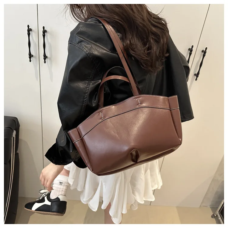 1 Stück Spezialtasche für Damen, große Kapazität, modische Joker-Umhängetasche, neue tragbare Handtasche für Pendler. – Detail 37