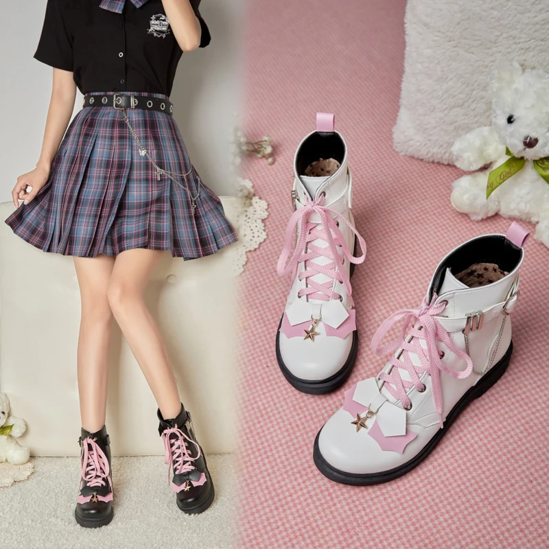 Stivali Harajuku Plus Size donna Lolita scarpe stringate con suola spessa ali di pipistrello gotiche oscurità stivaletti da moto neri catena in