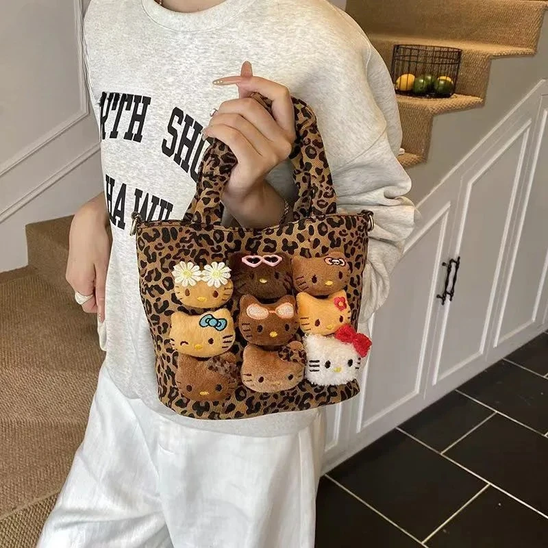 

2026 Новая женская сумка через плечо на одно плечо с милым рисунком «Hello Kitty», нишевый дизайн, сумка в стиле ретро с леопардовым принтом