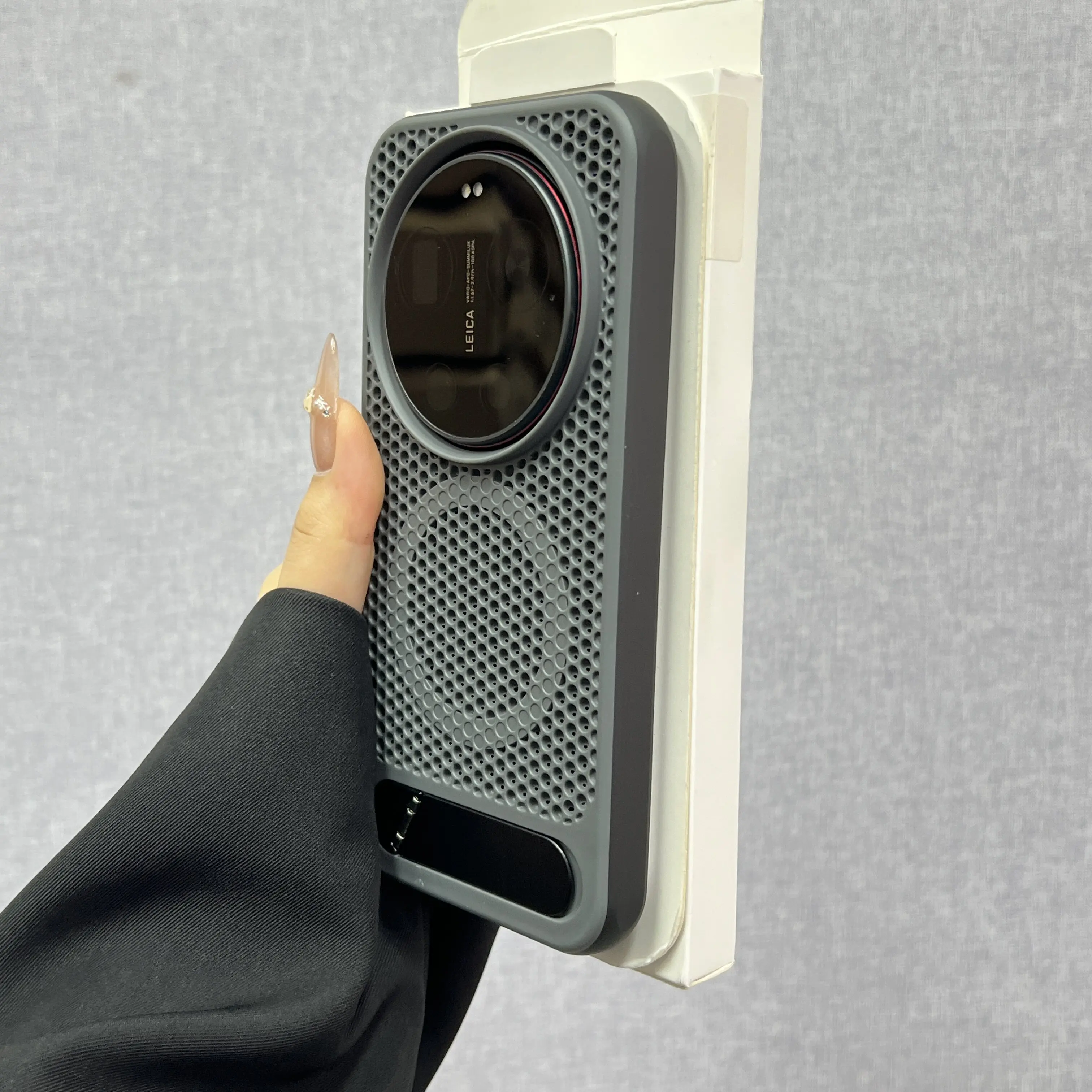 Etui na Xiaomi 17 Ultra, luksusowe, z funkcją odprowadzania ciepła, z podstawką, magnetyczne, z obsługą bezprzewodowego ładowania, tylna obudowa na Xiaomi 17 Ultra. — zdjęcie produktu 5