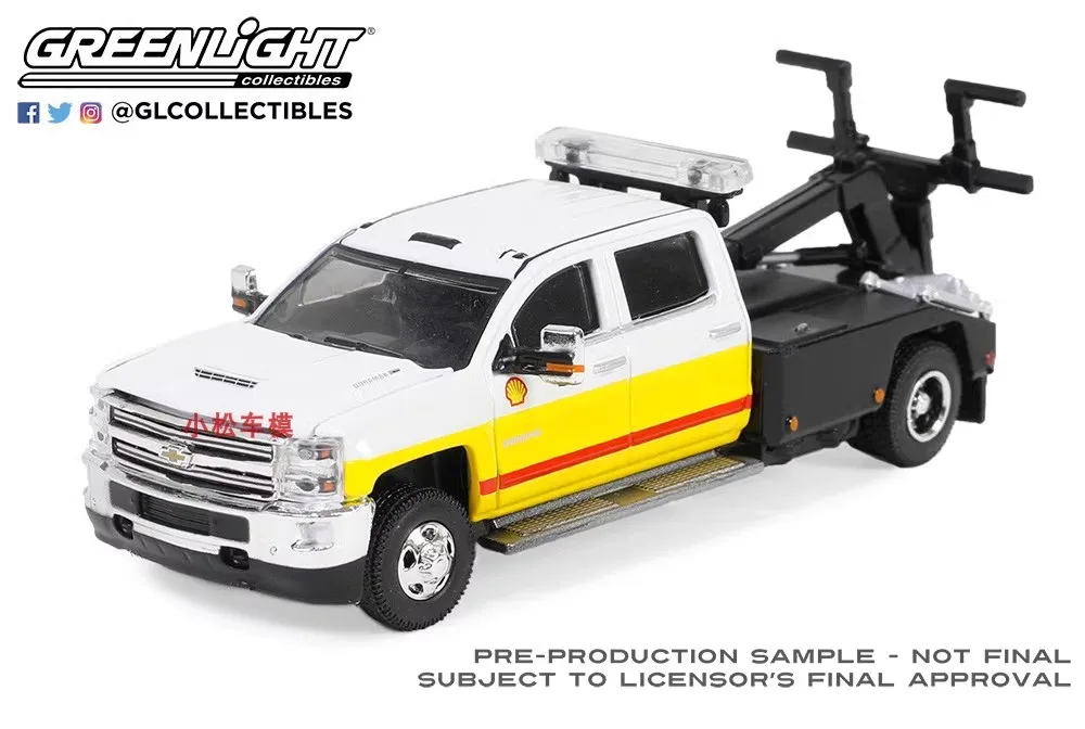 1:64 2017 Chevrolet Silverado HD 3500 Dually Wrecker Diecast Metal Alloy Model Car Toys For Gift Collection