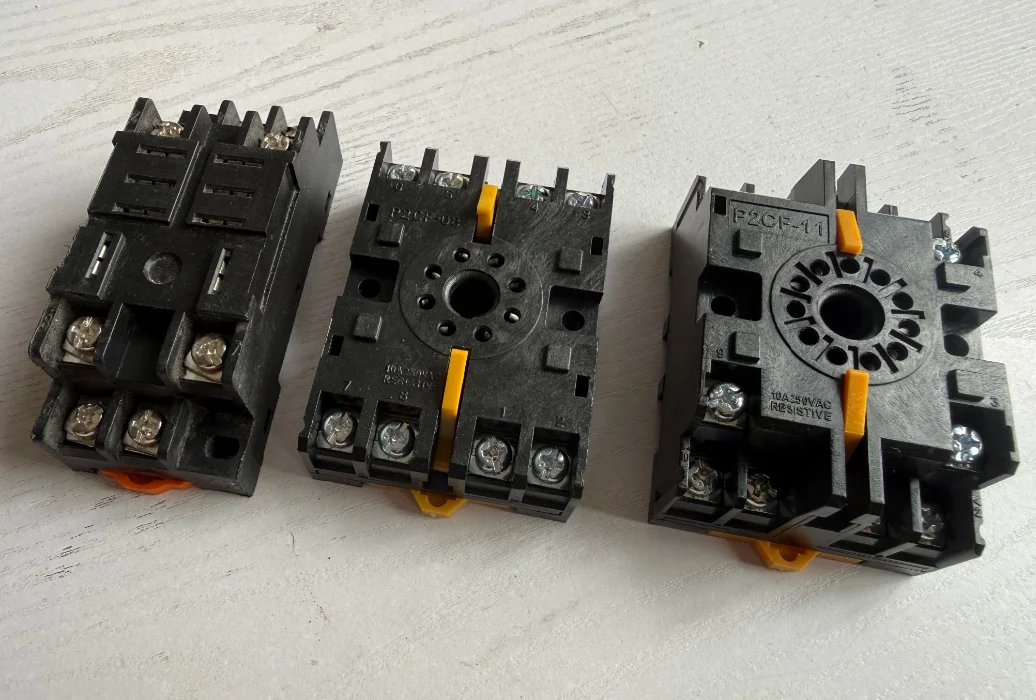 PF083A PF113A PYF08A PYF11A PYF14A PTF08A PTF11A PTF14A P2CF-08 P2CF-11 intermediate relay base socket