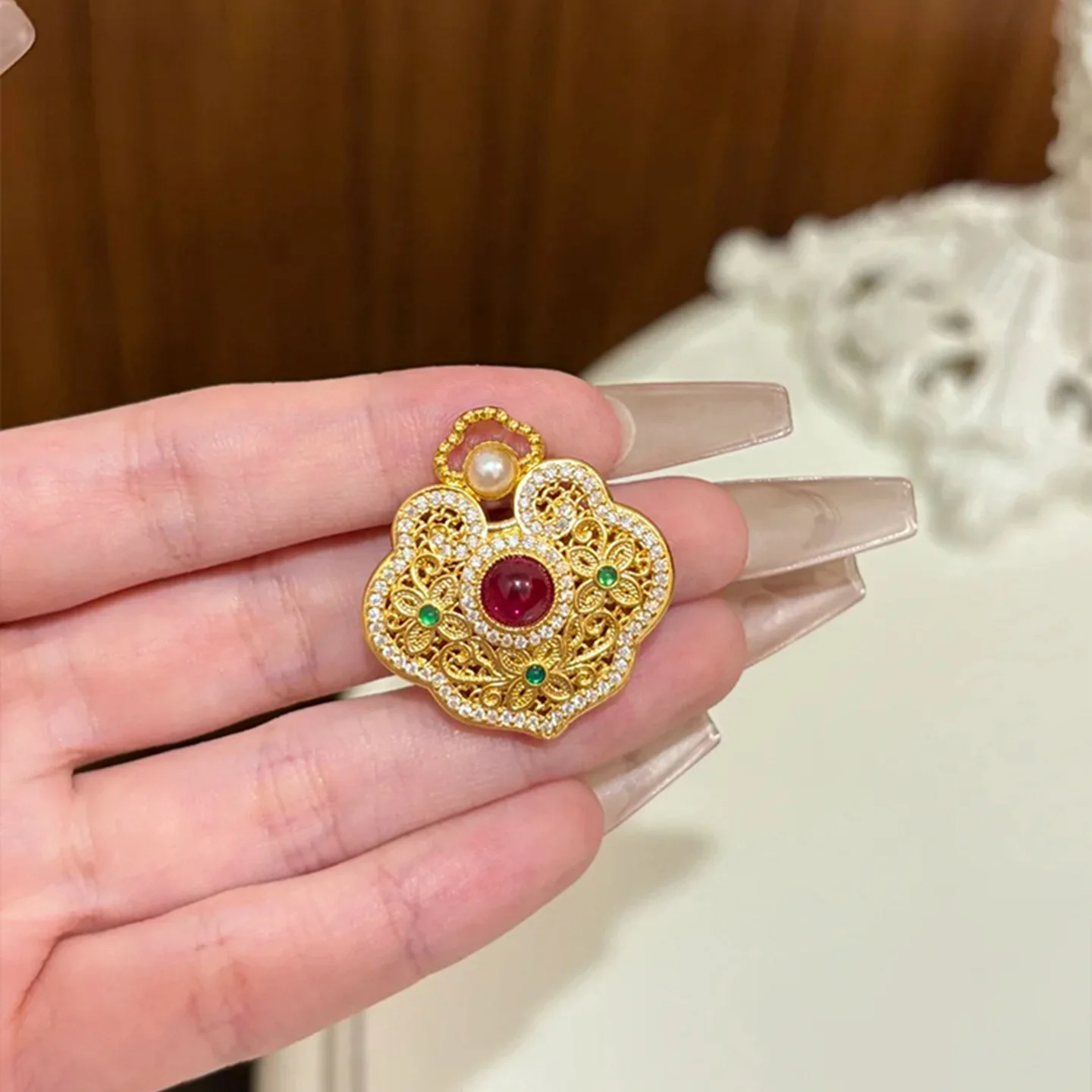 24K real gold filigree Ruyi lock bag pendant 9999 ancient method inheritance retro palace style clavicle chain