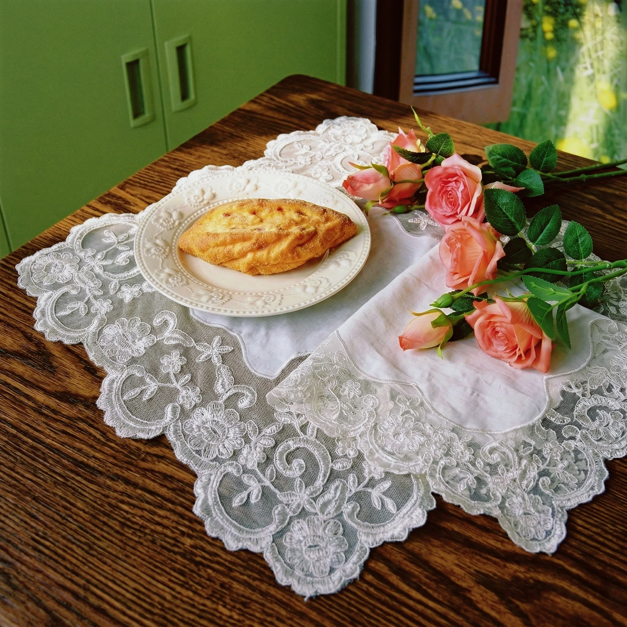 3pcs Elegant Breakfast Placemat And Tablecloth Set Dining Table Jacquard Lace Mat White Embroidered Square Wedding Tablerunner view 5