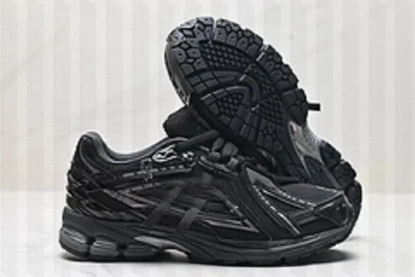 2026 nieuwe klassieke hardloopschoenen paar sportloopschoenen heren dames ademende veelzijdige schoenen 36-45 - afbeelding 1