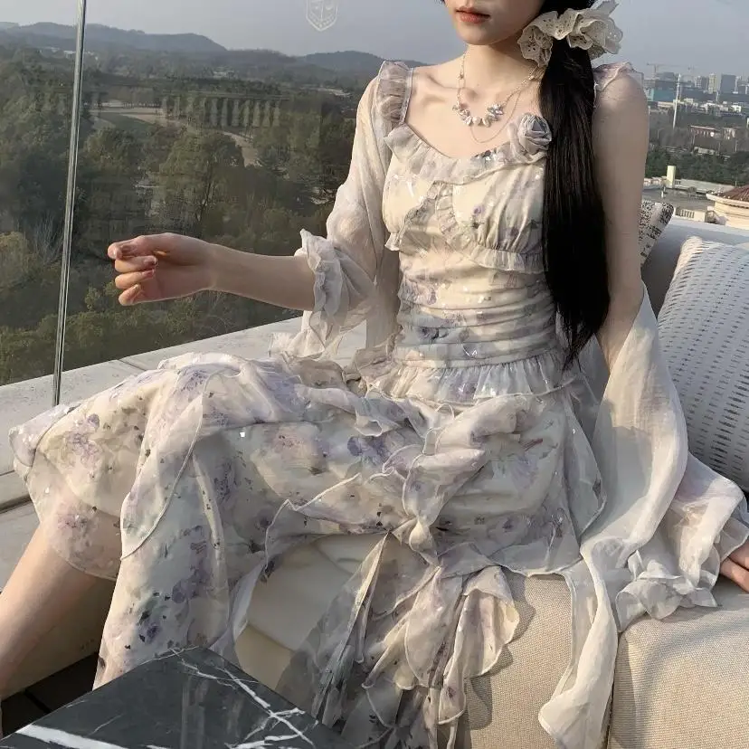 Nuevo vestido de estilo francés con dobladillo con volantes florales para mujer, vestido camisola fruncido ajustado de cintura alta, aspecto de Fairycore estético suave y elegante