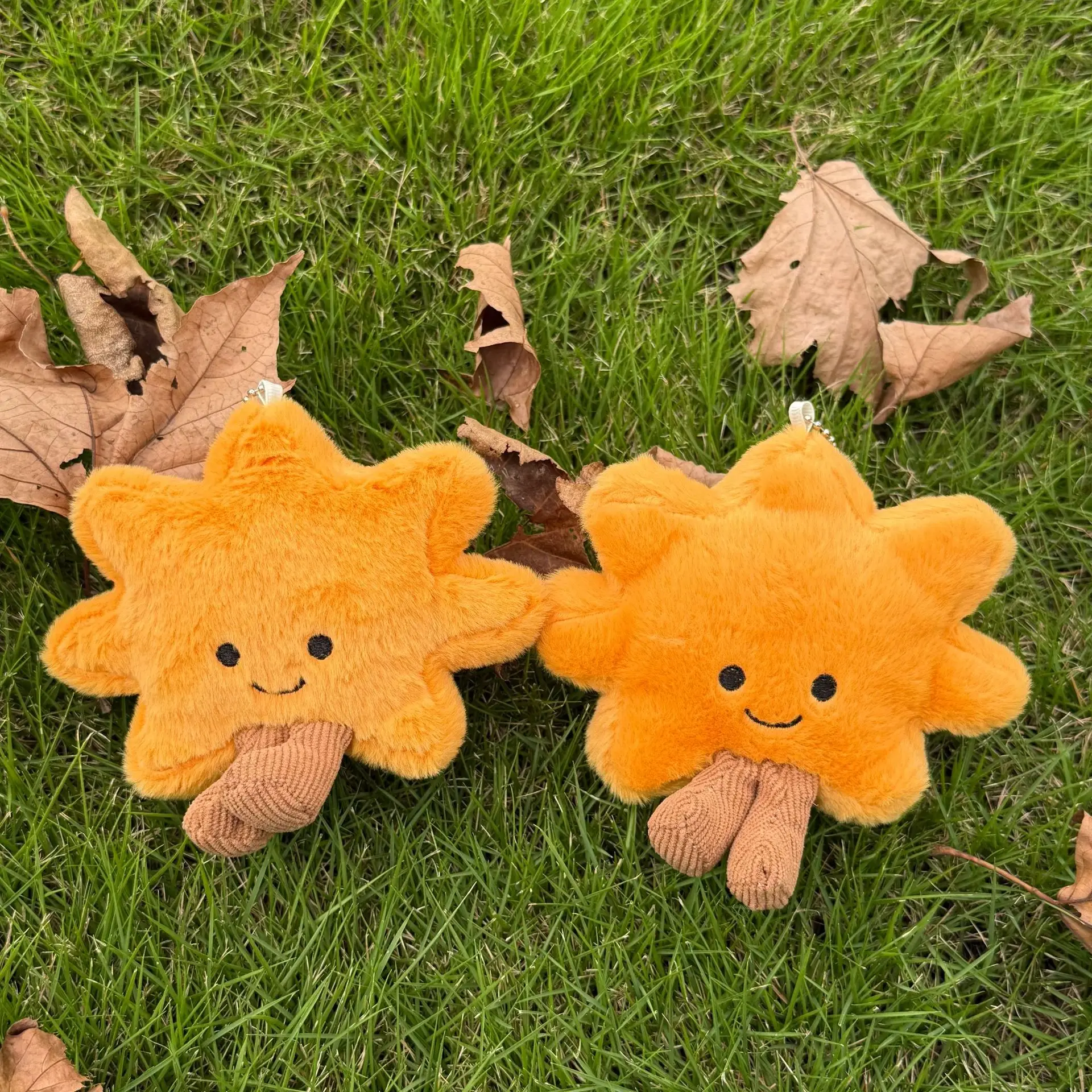 Nanjing Cultural Creative Golden Autumn wutong Plush Toy Doll Cute Small Maple Leaf Book Bag Hanging Accessory Keychain Doll