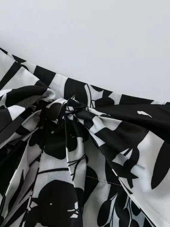 Les jupes de printemps et d'été pour femmes aux couleurs contrastées sont polyvalentes et décontractées