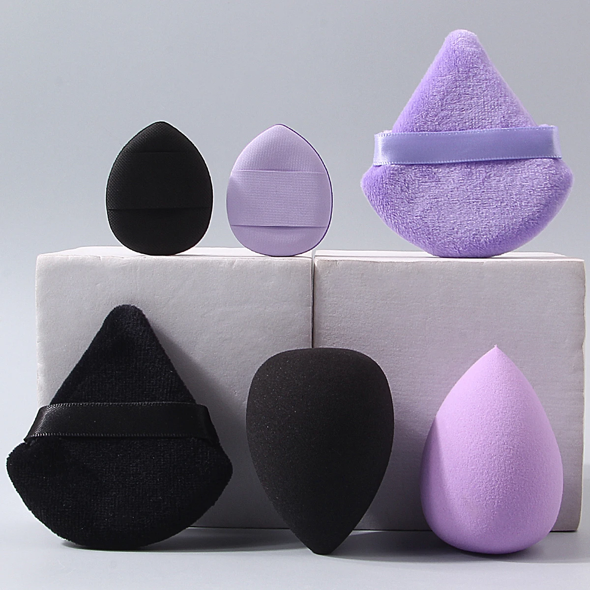 Ensemble de bouffantes de poudre de maquillage en éponge Super douce, éponge usable sèche et humide/bouffée de poudre triangulaire/mini outils de maquillage 6 pièces