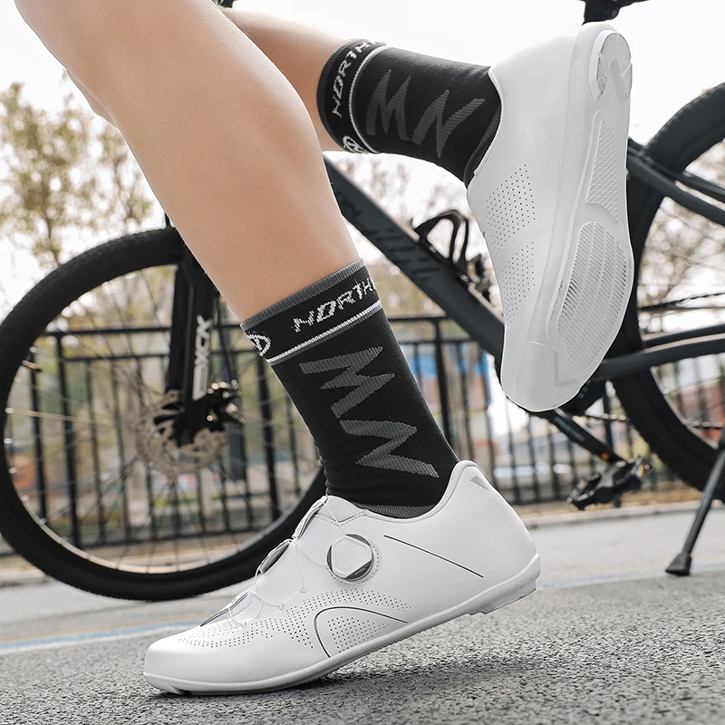 

Профессиональная велосипедная обувь унисекс, новая модная удобная нескользящая износостойкая дышащая обувь для верховой езды на четыре сезона