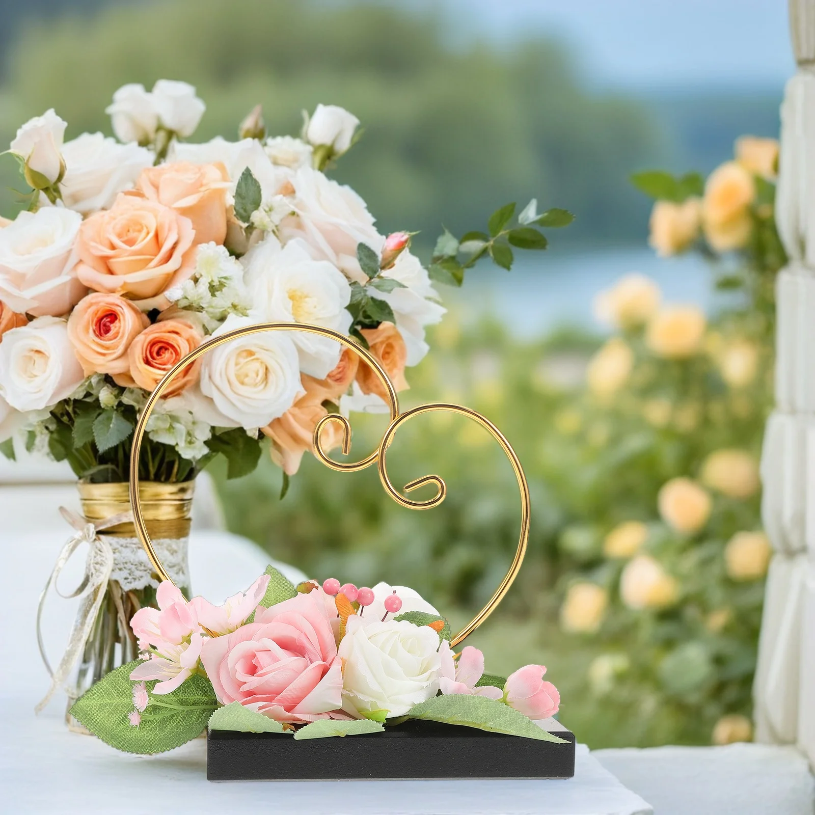 

Artificial Flowers Diamond Ring Storage Rack Heart Shaped Jewelry Holder Compact Display Stand Fake Roses Decorative Engagement