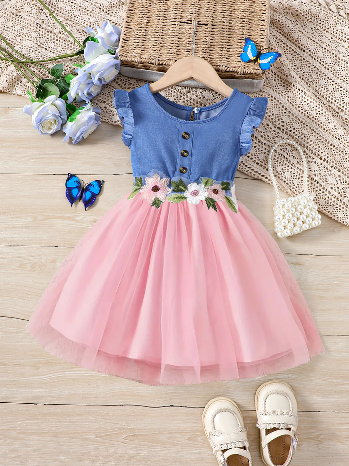 

Girls Spring and Summer Flying Sleeves Ruffled Imitation Denim Front Fake Placket Back Collar Open Button Waist Embroidered Lace Mesh Casual Fashion Dress Holiday Beach Party Gift