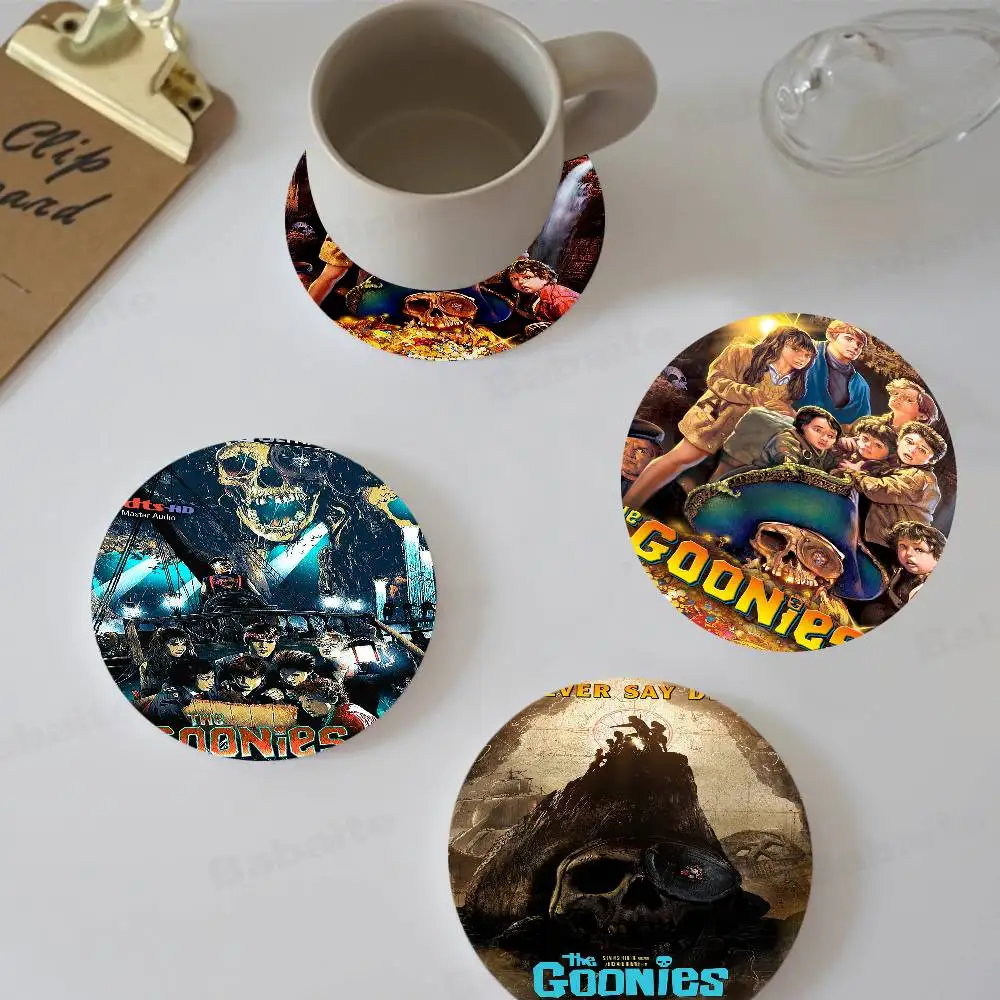 Goonies Movie Art Natural Wood Coaster Creative Cartoon Absorbent Cushion Coffee Mug Bowl Cushion Insulation Cushion