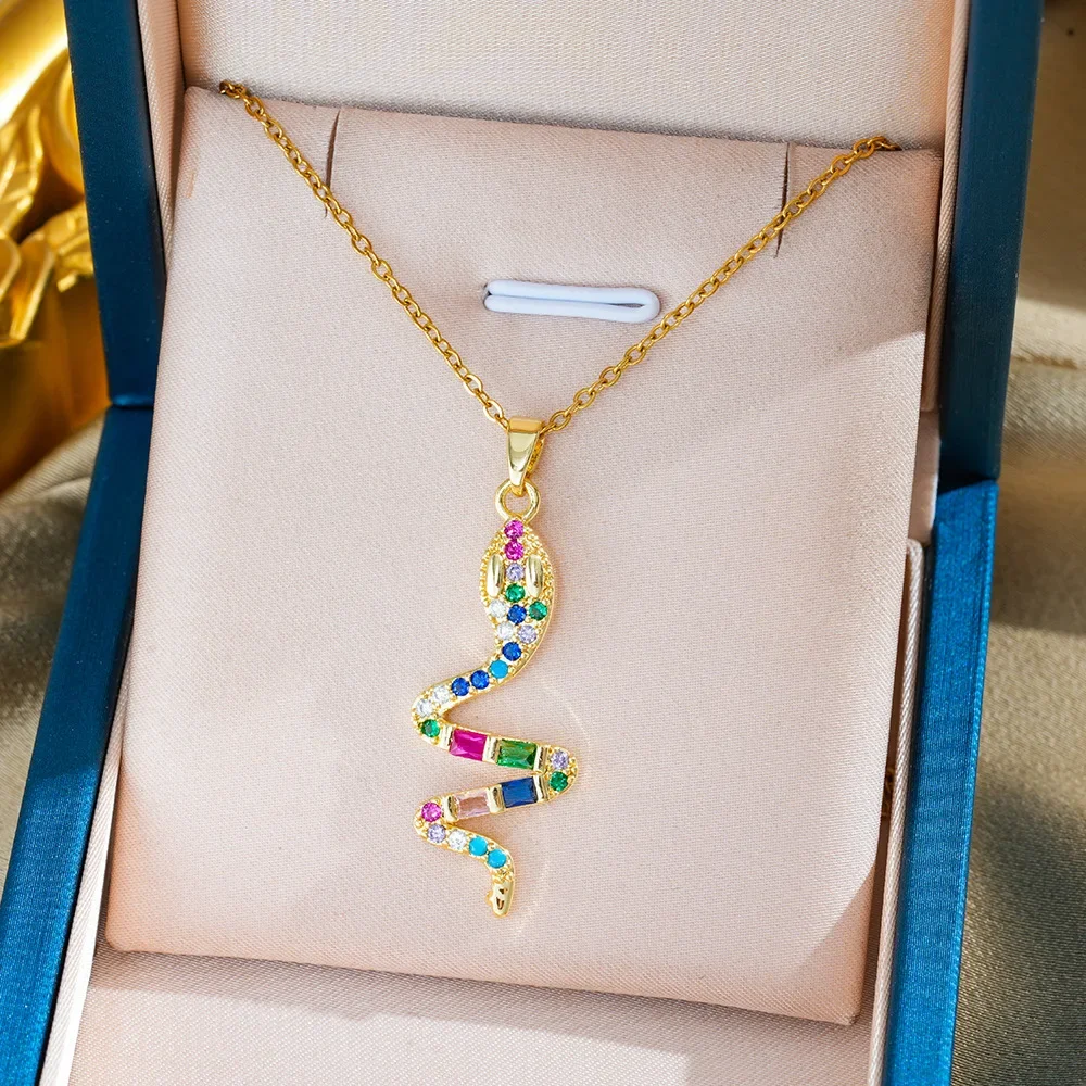 

The latest slightly inlaid colored zircon snake titanium steel necklace for women in 2005 is unique and multi-functional