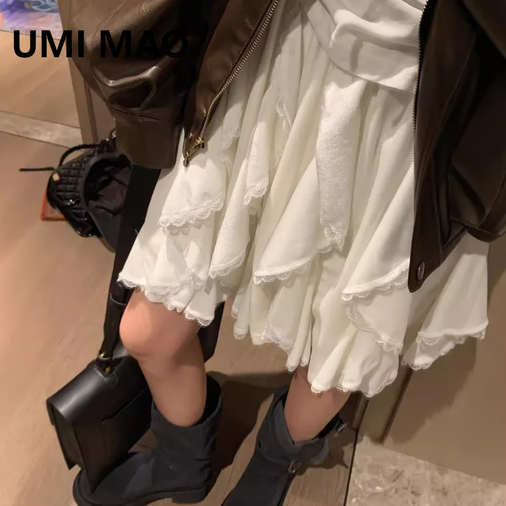 UMI MAO French Atmosphere Lace Lace Splicing Irregular A-line Velvet Half Skirt For Women 2024 Autumn White Skirt Femme