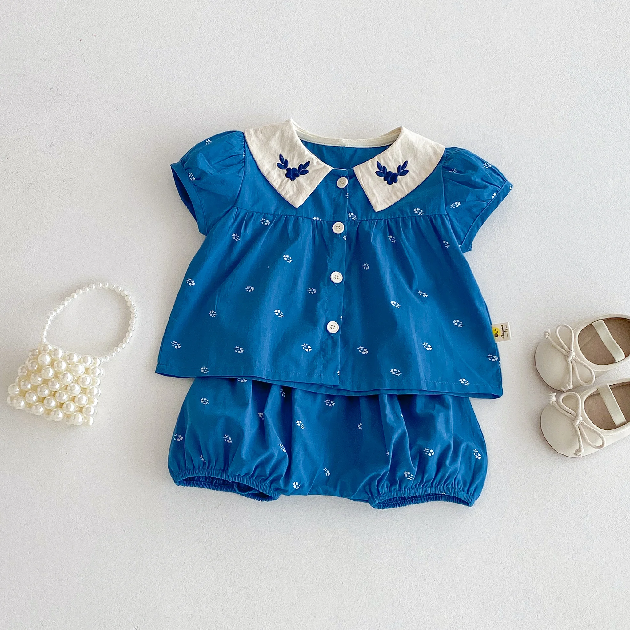 Summer Baby Girls Floral Embroidery Ruffled Collar Bubble Short Sleeve Set, Retro Top and Shorts Set