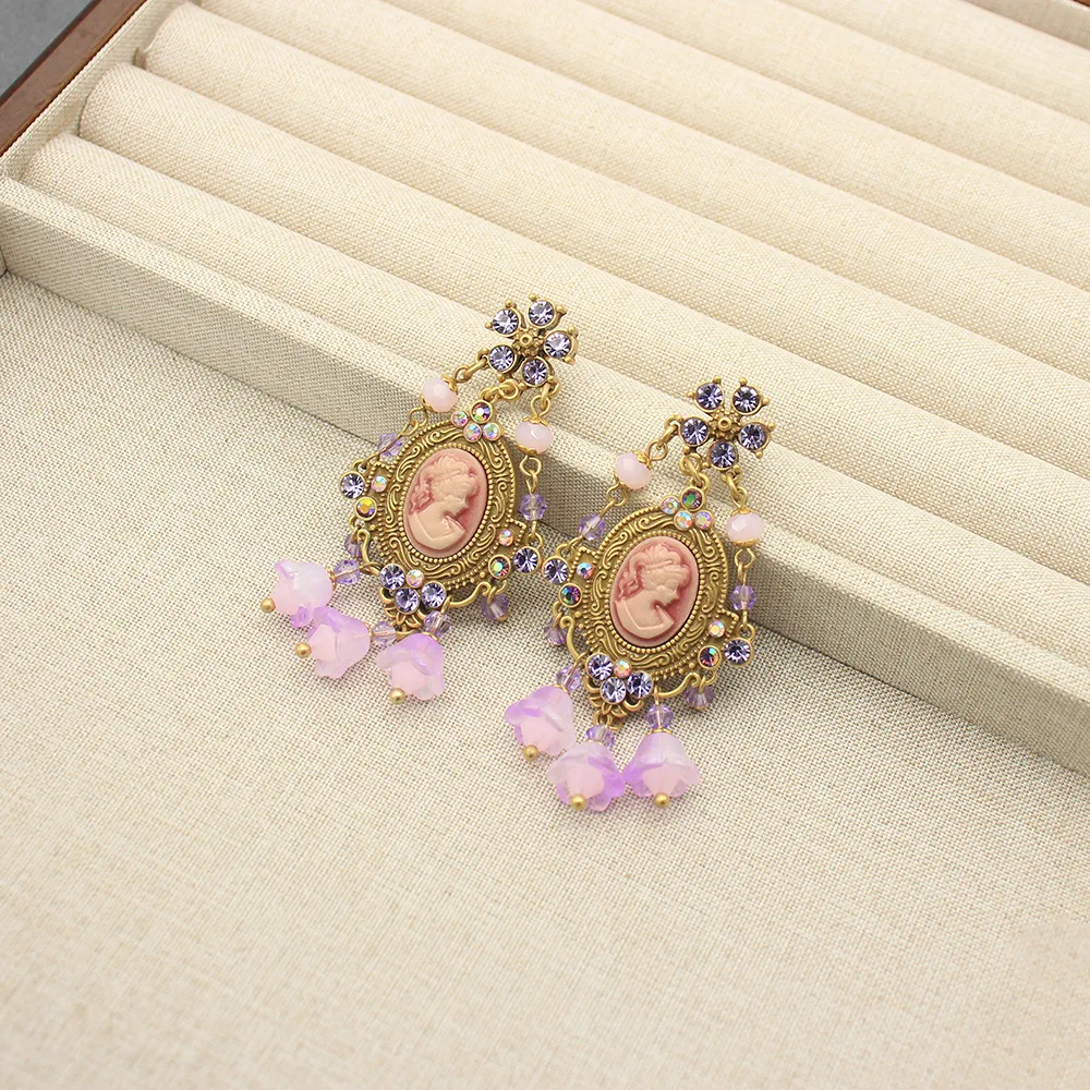 Vintage Inlaid Diamond Flower Portrait Tassel Earrings Retro Palace Style Earrings Light Luxury High-end Earrings
