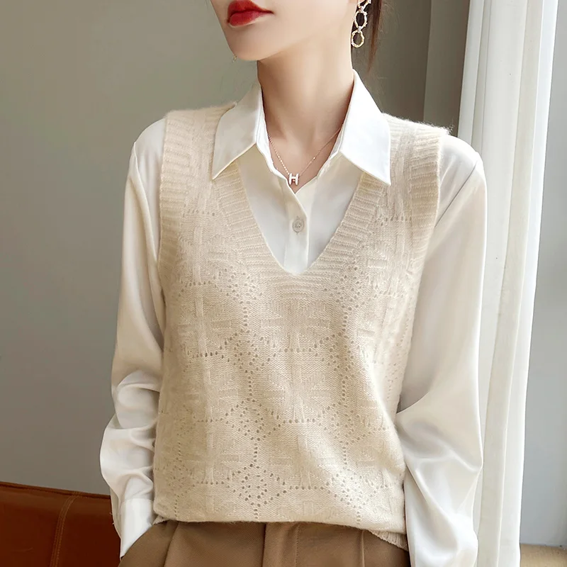 Women Hollow Knitted Sweater Vest New Autumn/Winter Loose Vintage  Sleeveless Sweater Women V-Neck Pullover Top Female Outerwear