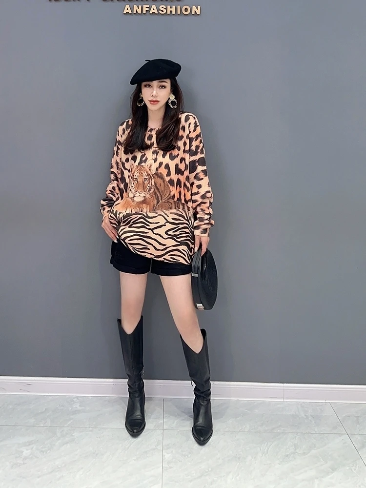 Vefadisa 2024 Autumn Winter New Tiger Printed Women Sweater O-neck Long Sleeve Knitted Pullover Casual All-match Top ZXY964A