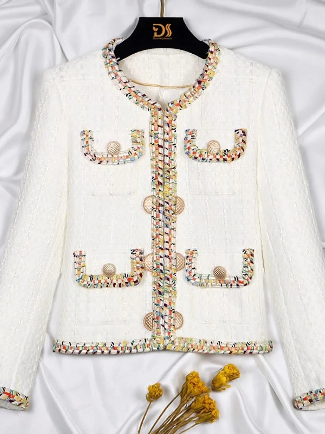 

Элегантное шерстяное пальто: модный дизайн, высококачественный узор с цветами, весенний образ, стильное для повседневной носки и вечеринок