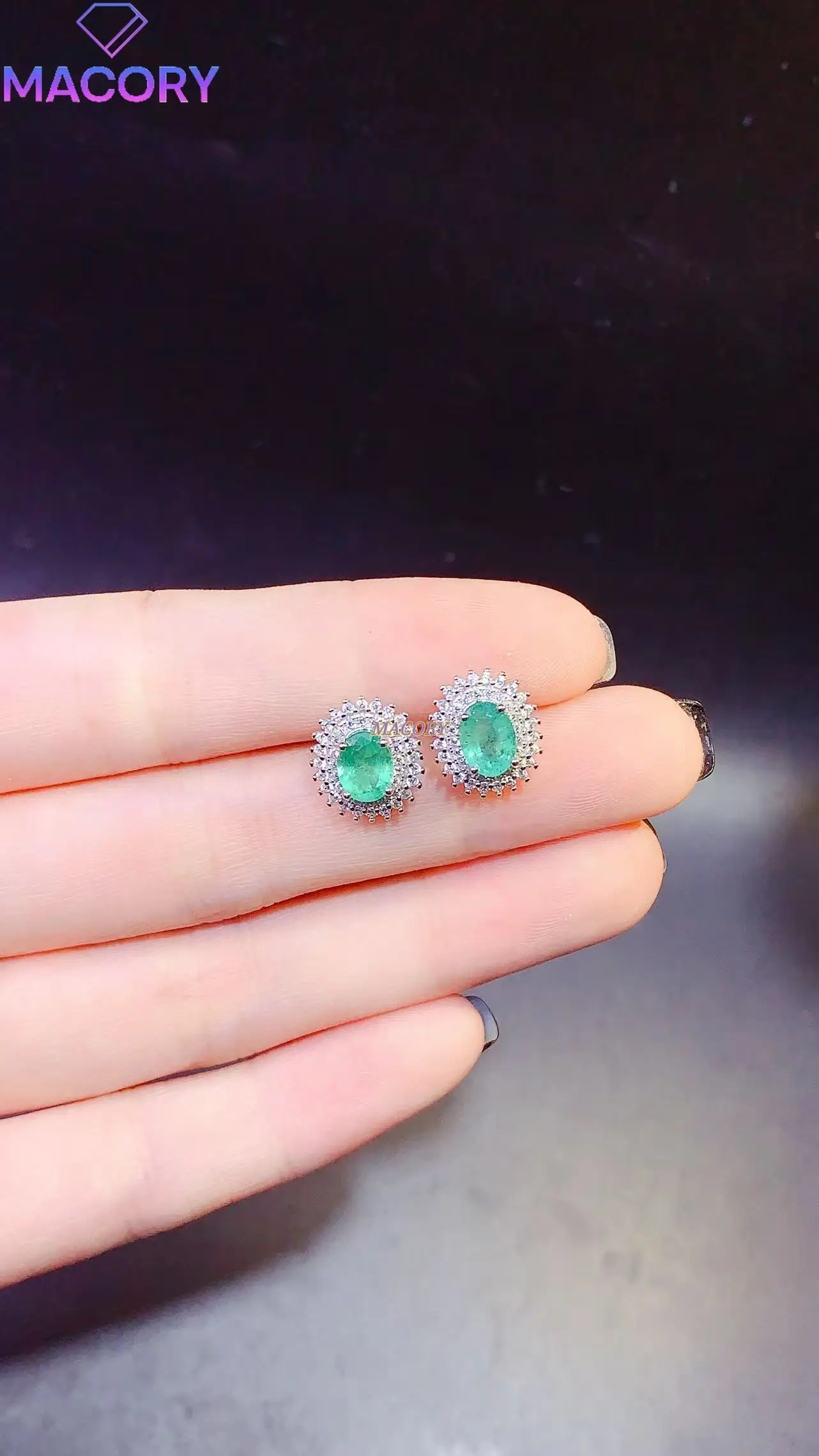 

Роскошные новые изумрудные серьги-гвоздики из стерлингового серебра 925 пробы для женщин, подарок на День святого Валентина и Рождество с сертификатом