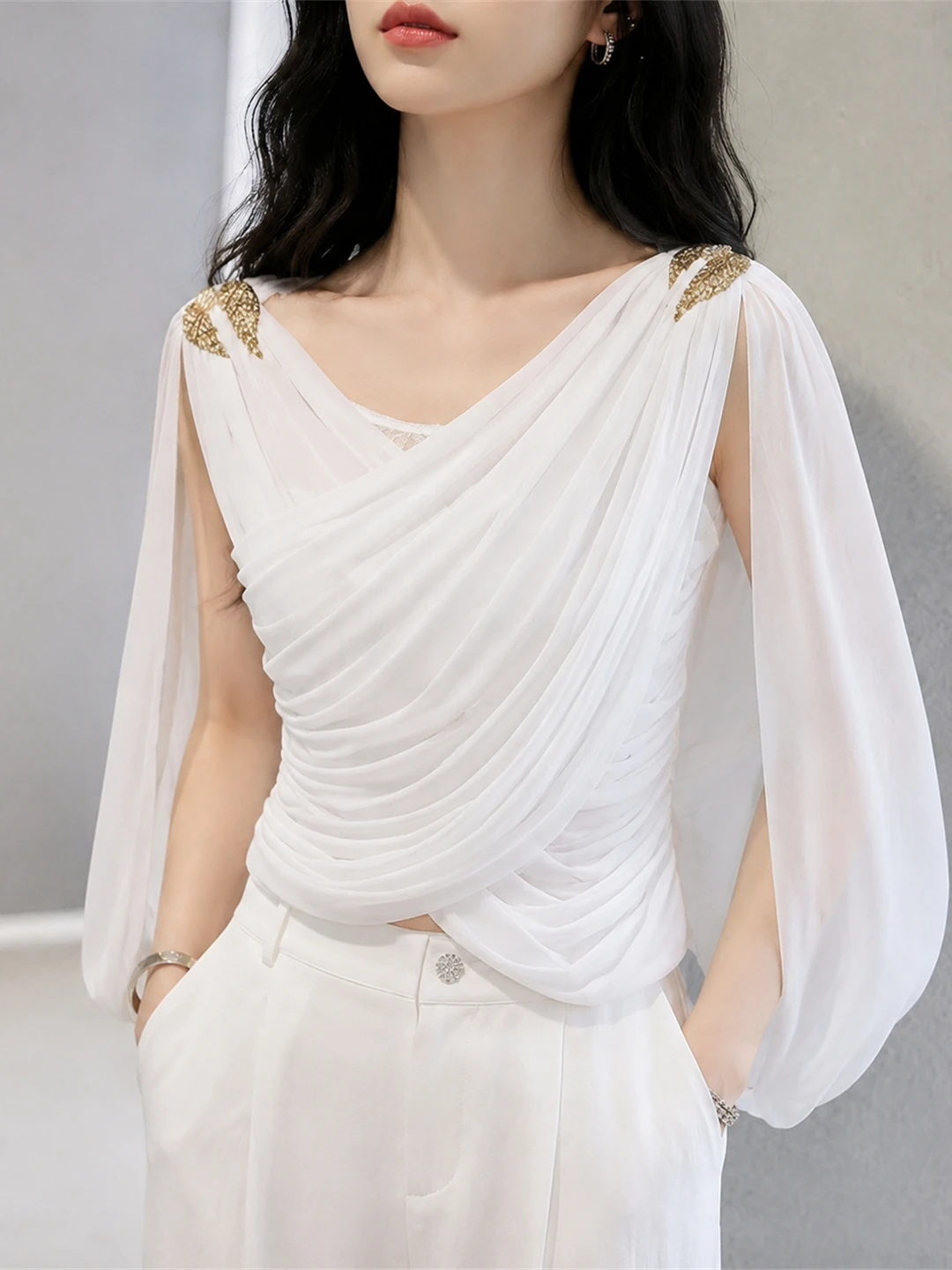 

Elegant Fashionable Unique Slimming Korean Style Silk Top for Women Stylish Trendy Summer Shirt V Neck Sleeveless Straight Cut