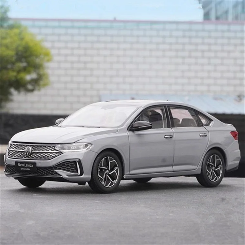 جديد 1:18 2023 VW Lavida Plus سبيكة سيارة نموذج دييكاست المركبات المعدنية نموذج سيارة محاكاة جمع ألعاب أطفال هدية الديكور