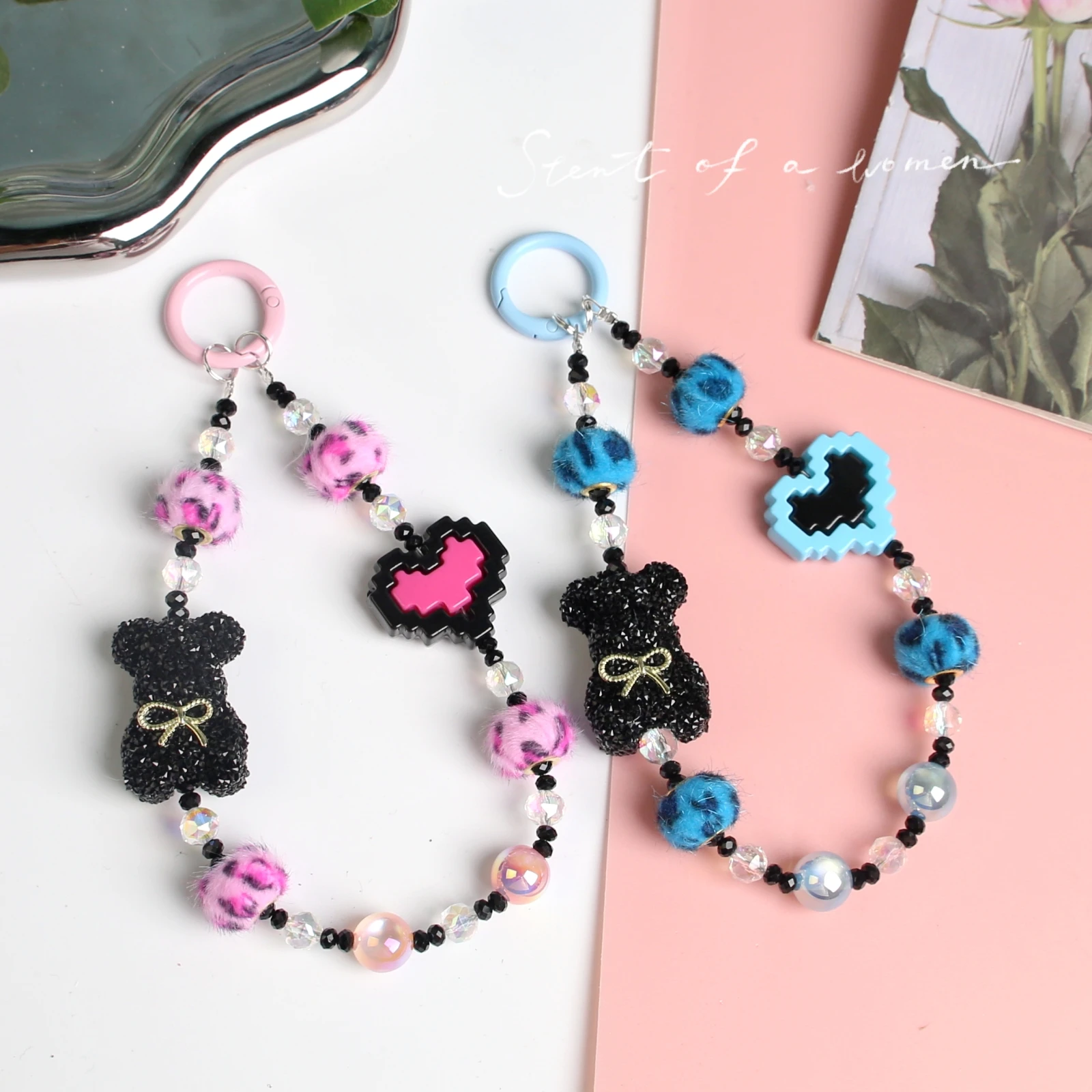 Cute two-color heart 3D teddy bear mobile phone chain, mobile phone accessories, phone charms, phone strap as a gift for her