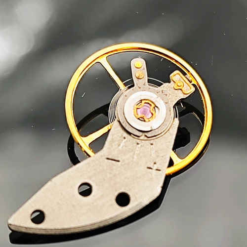 Imagen 1 del producto Accesorios de reloj, desmontaje Original, piezas antiguas, conjunto de rueda de equilibrio de movimiento japonés 6309, función 6319, rueda de equilibrio Normal