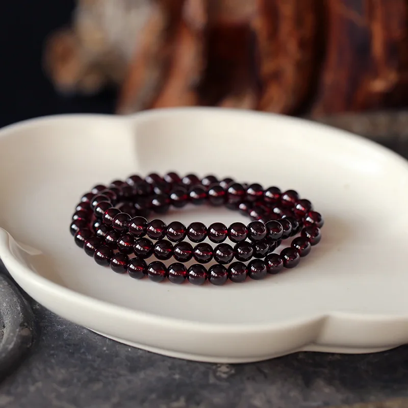 

Natural with Three Rings Garnet Bracelet