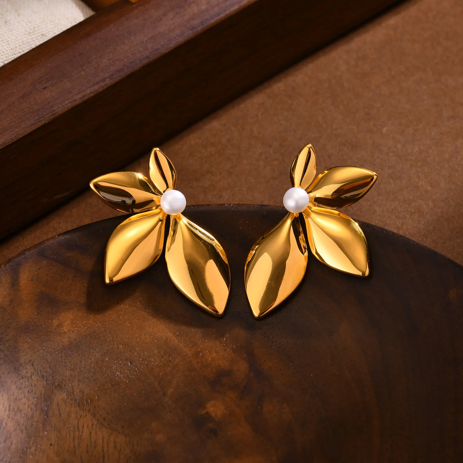 Leaves Flower Stud …