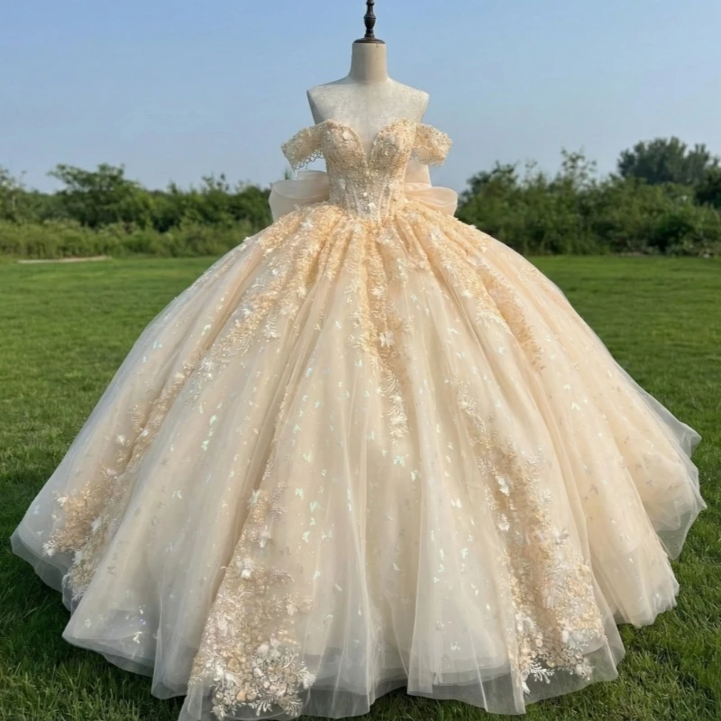 

Light Champagne Shiny Quinceanera Dresses Off The Shoulder Applique Lace Beading Tull Corset Party Birthday Sweet 16 Dress