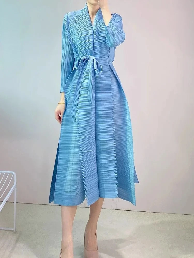 EGRM Fashion Pleated Dress Women V-neck Long Sleeves with Belt Medium Length Loose A-line Party Dresses 2024 Spring New 7RM9061