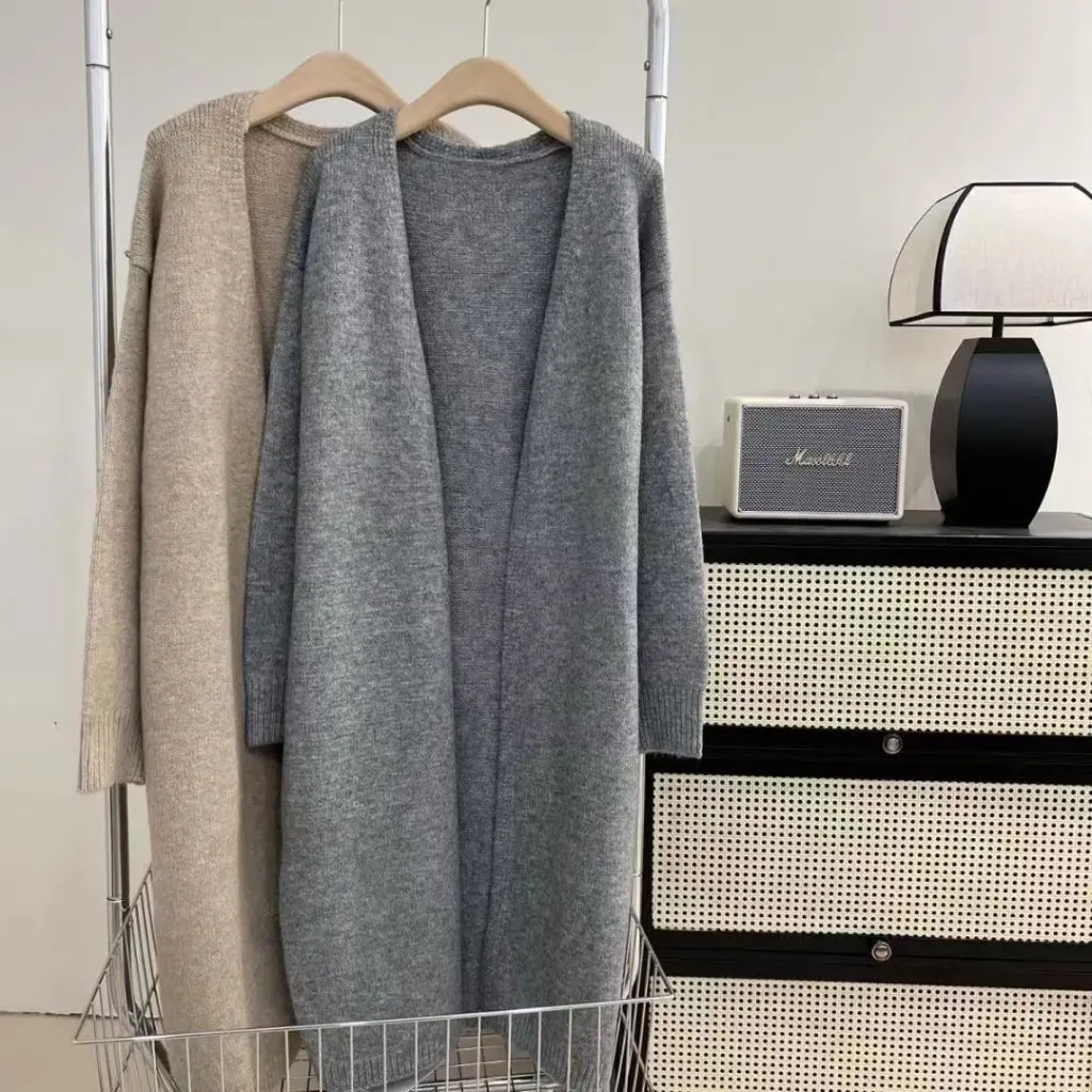 

Женский вязаный кардиган средней длины с v-образным вырезом и длинными рукавами в стиле ретро, простое пальто в ленивом стиле, новый стиль, нежный