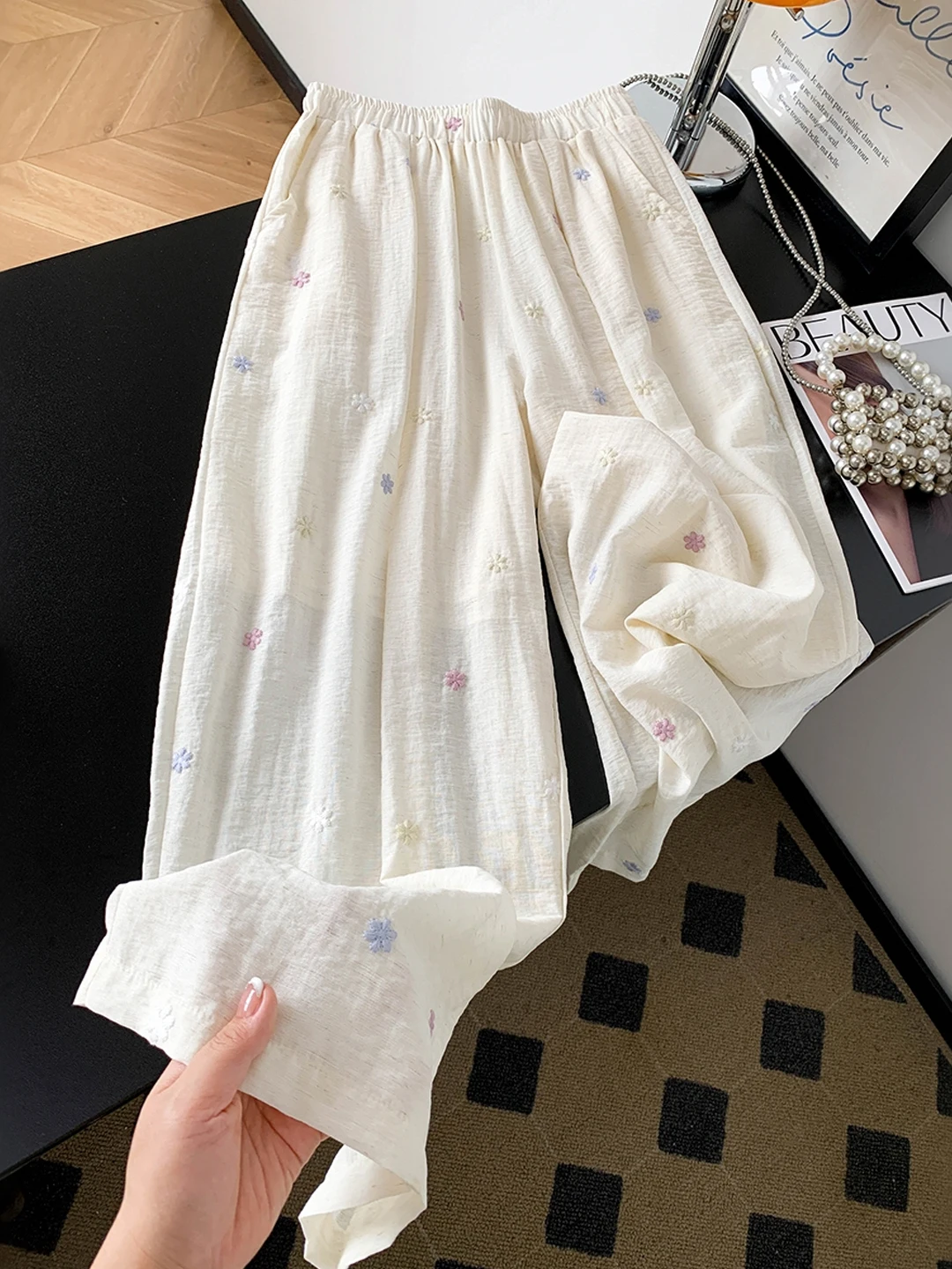 

Корейские женские брюки с высокой талией и широкими штанинами, летние, 2026, новинка, свободный крой, повседневные, с цветочной вышивкой, в пол