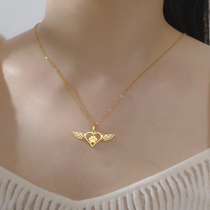 Auxauxme Custom Name Angel Wing Heart Pet Paw Necklace Stainless Steel Personalized Engraved Dog Cat Paw Print Pendant Jewelry